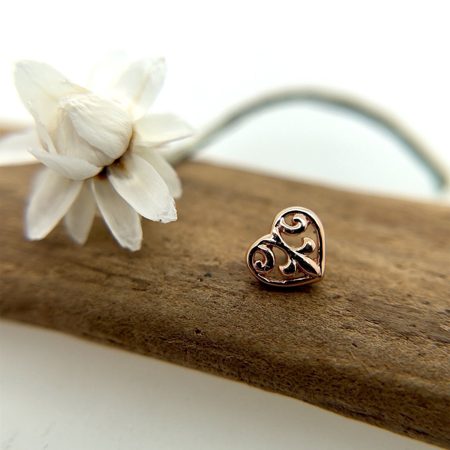 Filigree Heart 6mm - Threaded - Agave in Bloom