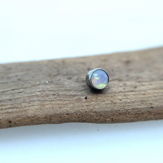 Titanium Bezel Set Brilliant Cut Gem - 14g Threaded - Agave in Bloom