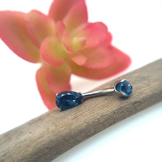 Titanium Pear Navel Curve - Agave in Bloom