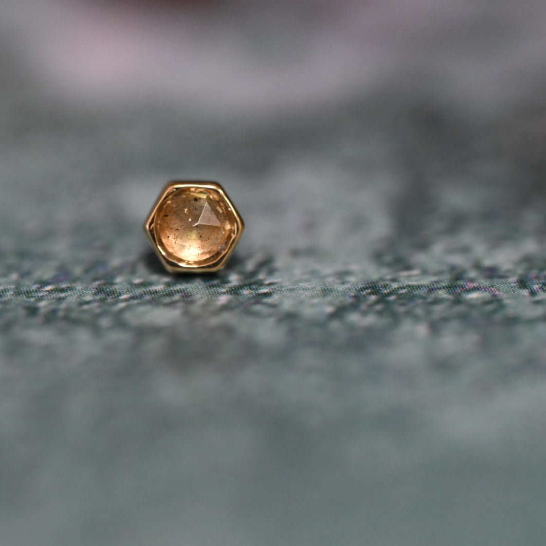 4mm Single Honeycomb with Gemstone - Threadless
